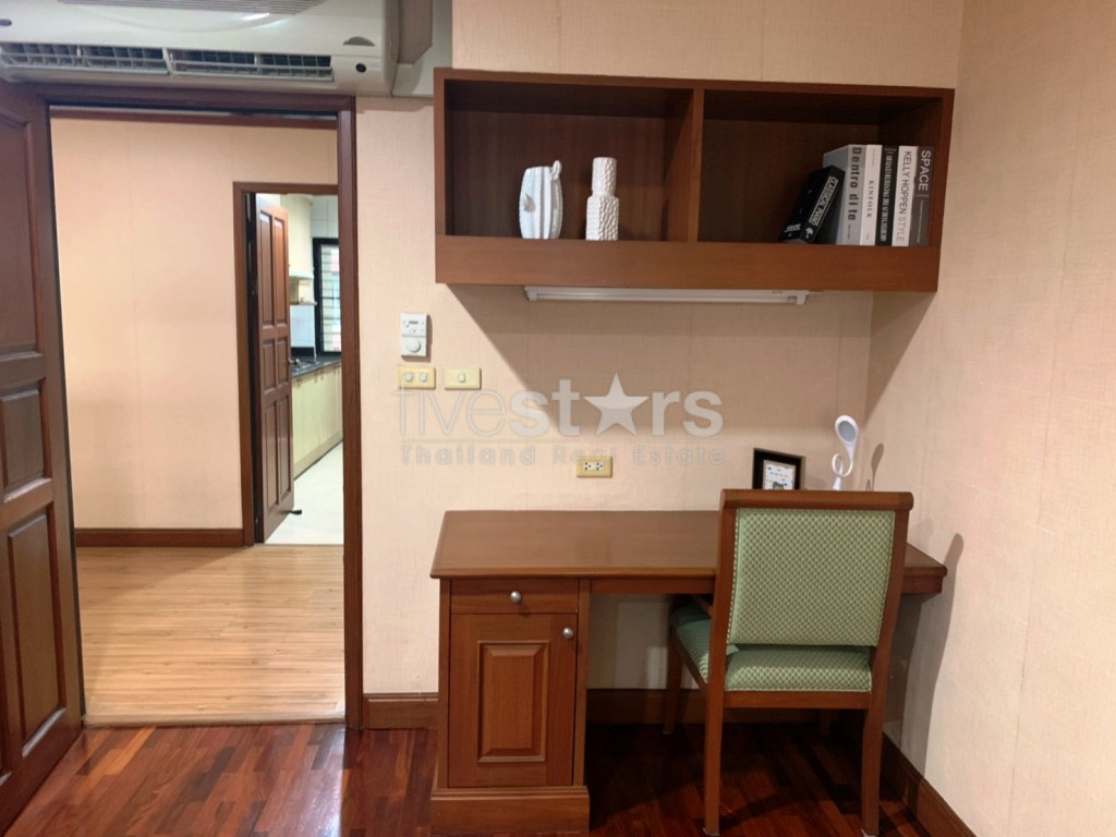 3 bedrooms apartment for rent near BTS Asoke, photo 13