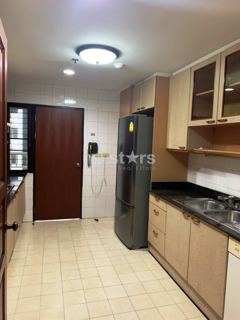 3 bedrooms apartment for rent near BTS Asoke, photo 7