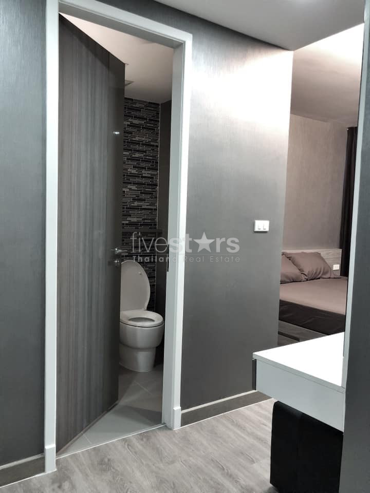 1 bedroom condo for sale walking distance to BTS Nana, photo 9