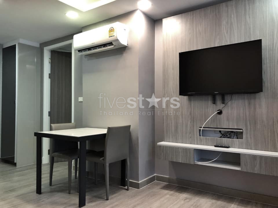 1 bedroom condo for sale walking distance to BTS Nana, photo 8