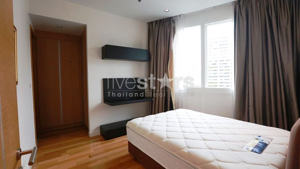 Modern 3 bedrooms condo for rent in Sukhumvit near BTS Asoke, photo 7