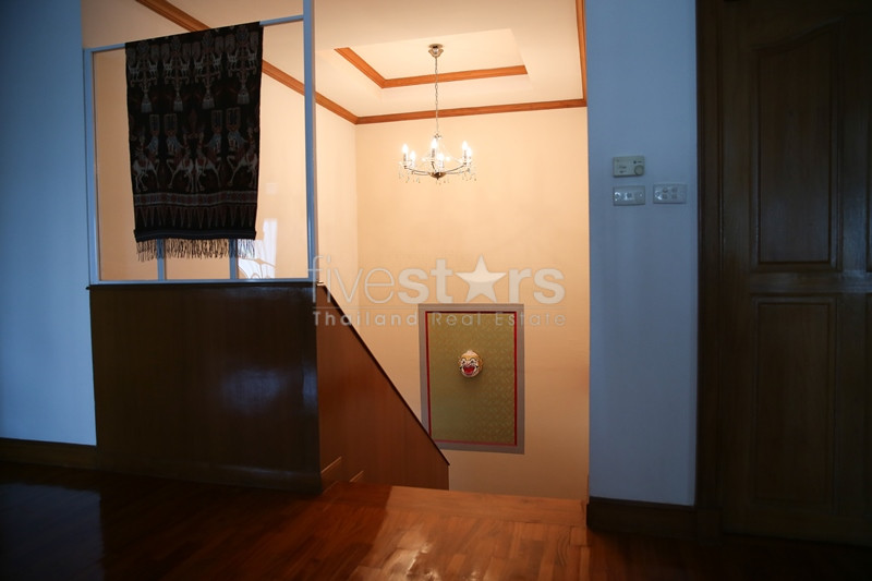 Penthouse 5 bedrooms apartment for rent in Asoke area, photo 7