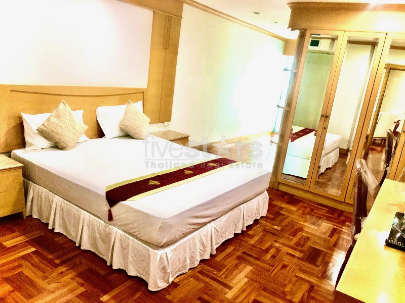 Large 4 bedrooms apartment for rent in Bangkok, photo 10
