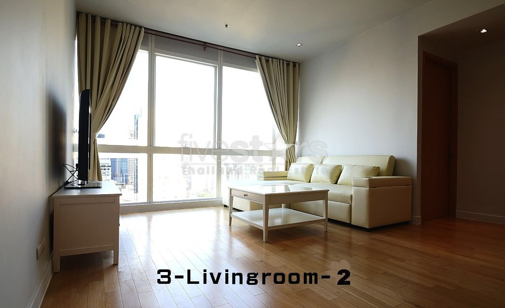 Appartement de 2 chambres à louer proche de Benchakitti Park et du BTS Asoke