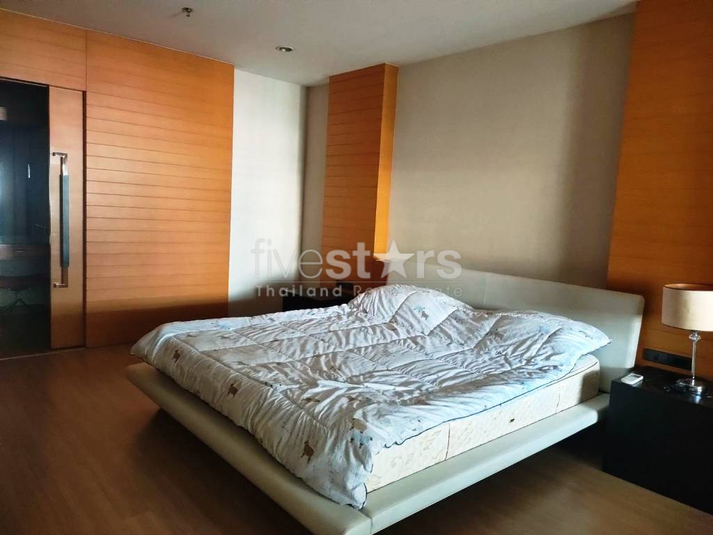 Duplex 2 bedrooms condo for rent in Asoke, photo 10