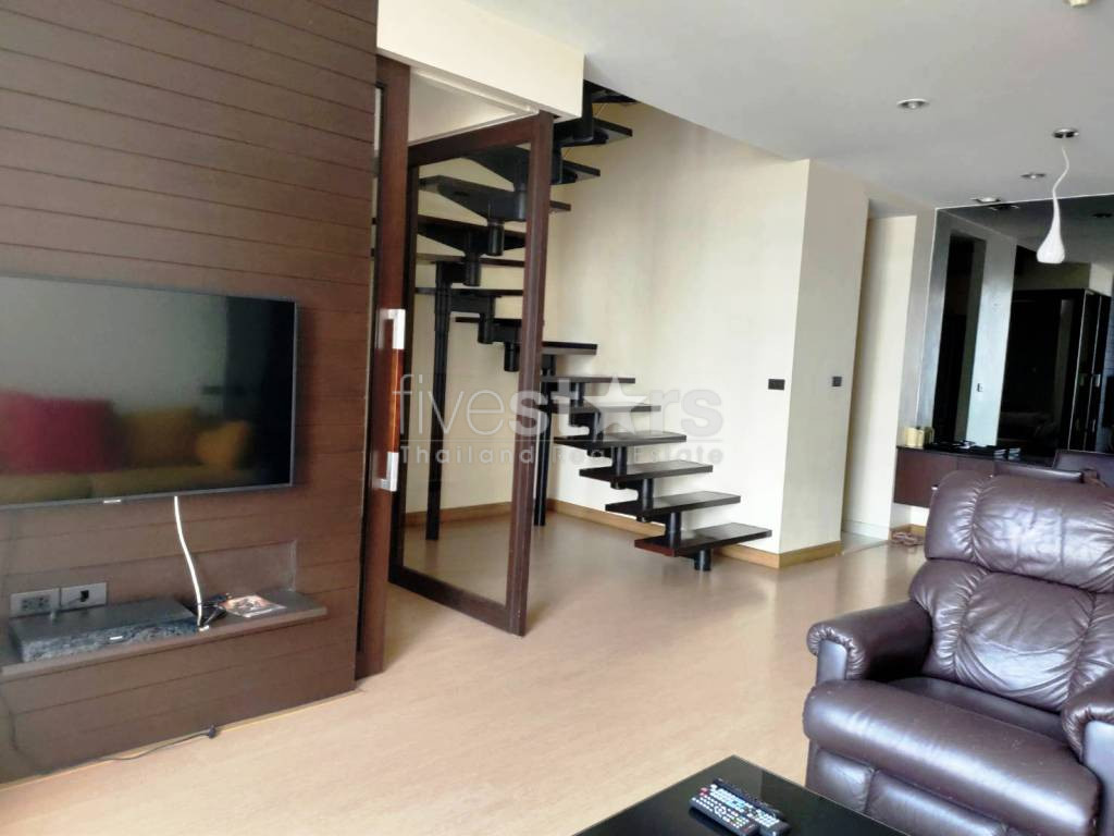 Duplex 2 bedrooms condo for rent in Asoke, photo 3