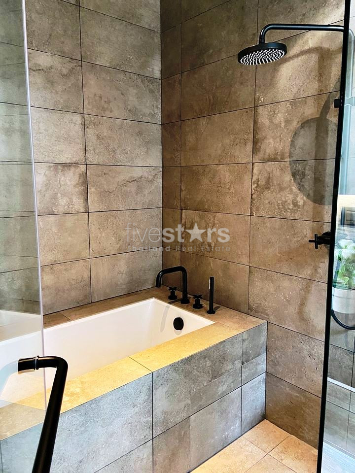 Loft style 2 bedrooms condo for rent in Asoke near MRT Petchaburi and airport link, photo 17