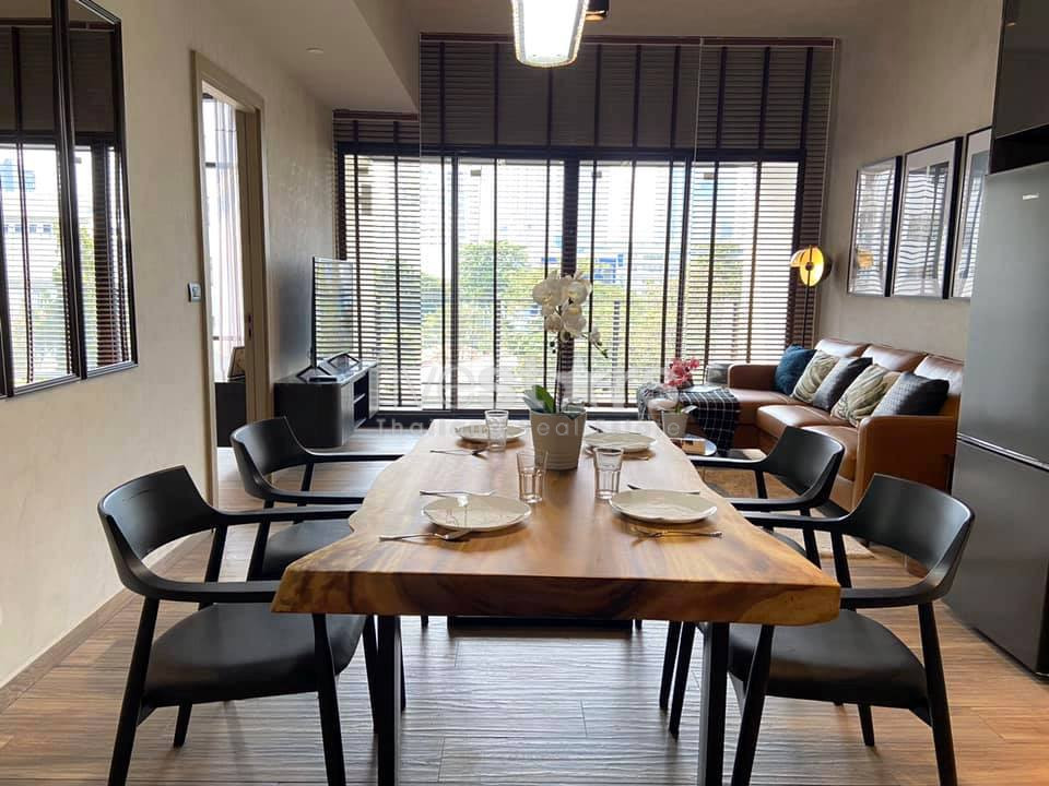 Loft style 2 bedrooms condo for rent in Asoke near MRT Petchaburi and airport link, photo 5