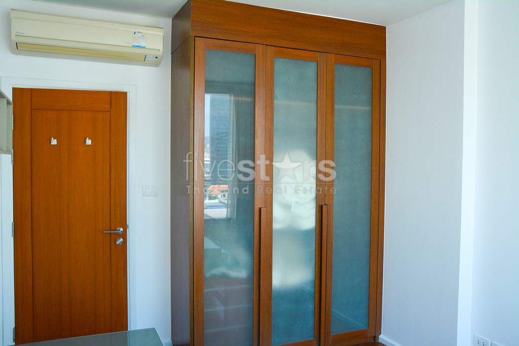 Appartement 2 chambres spacieux proche BTS Asoke et MRT Sukhumvit, photo 15