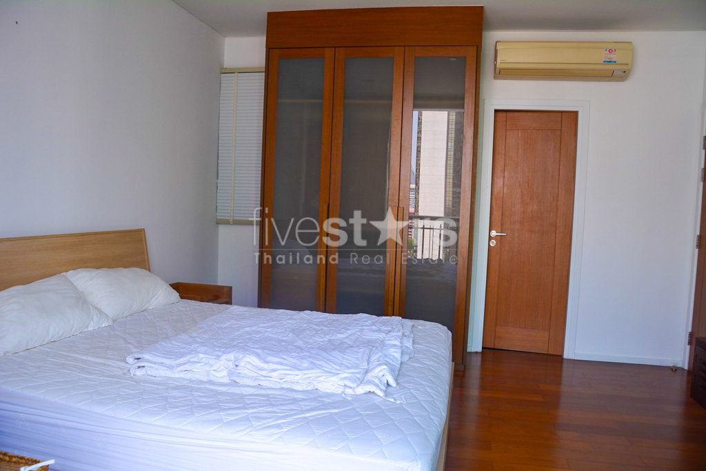 Appartement 2 chambres spacieux proche BTS Asoke et MRT Sukhumvit, photo 12