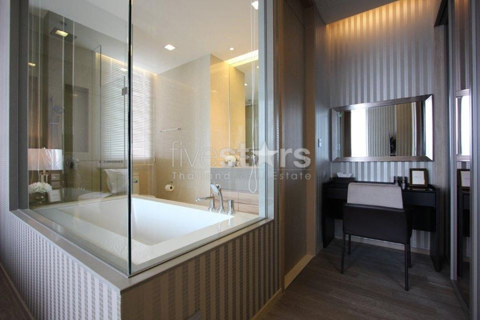 Appartement neuf avec une chambre à louer à Asoke, photo 6