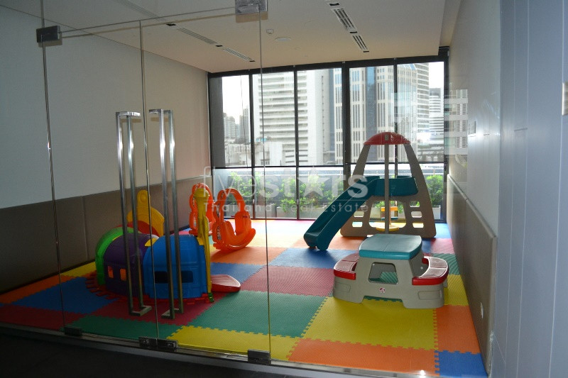 2 bedroom condo for rent near BTS Nana, photo 9