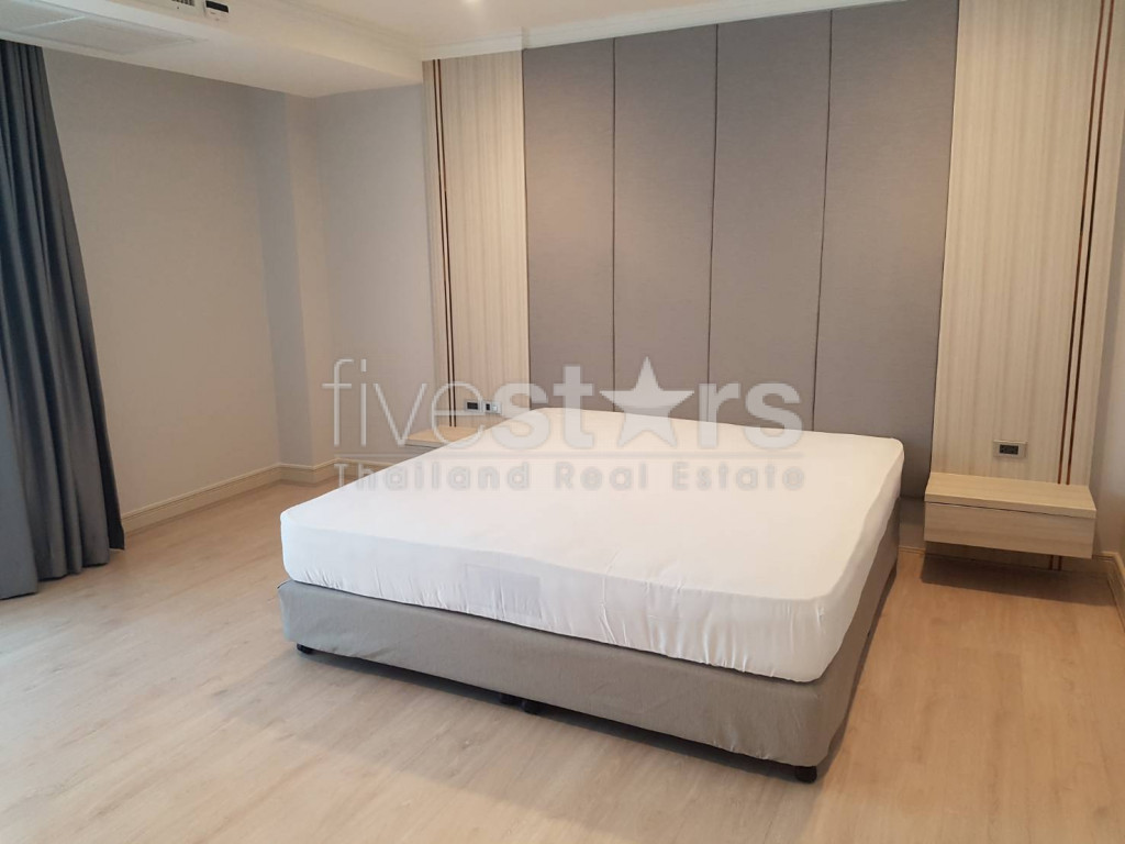 Spacious 4 bedroom apartment for rent in Sukhumvit, photo 3