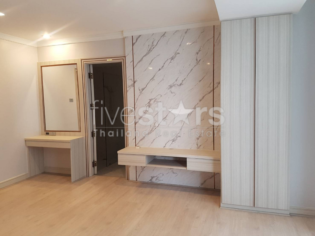 Spacious 4 bedroom apartment for rent in Sukhumvit, photo 5
