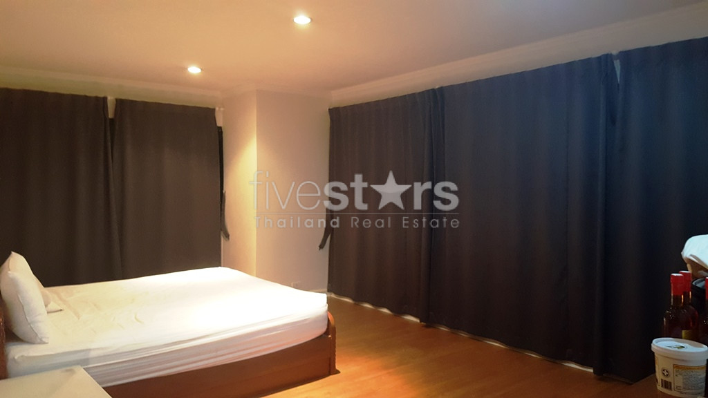 2 bedroom condo for rent Asoke, photo 2