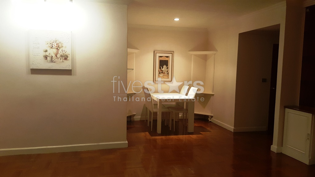 2 bedroom condo for rent Asoke, photo 3