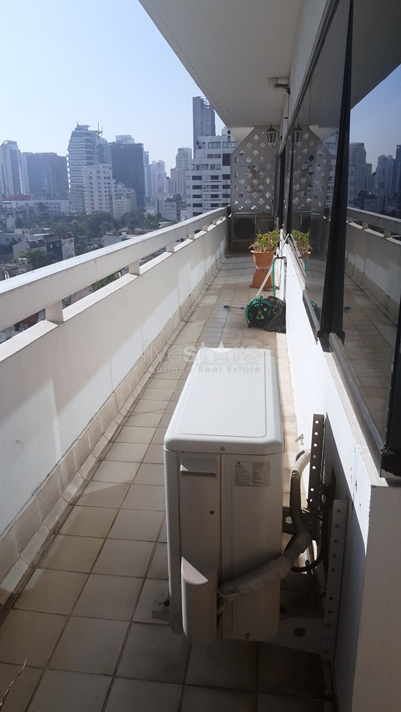 2 bedroom condo for rent Asoke, photo 7
