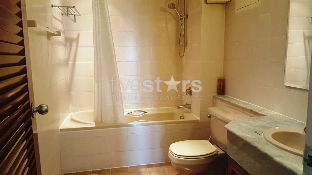2 bedroom condo for rent Asoke, photo 9