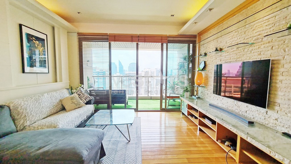 Appartement 2 chambres à vendre à 400m du BTS Asoke