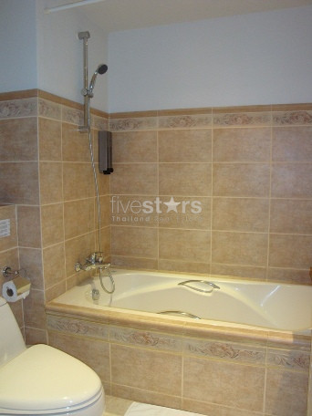 2 bedroom furnished condominium near Asoke BTS and Sukhumvit MRT, photo 7