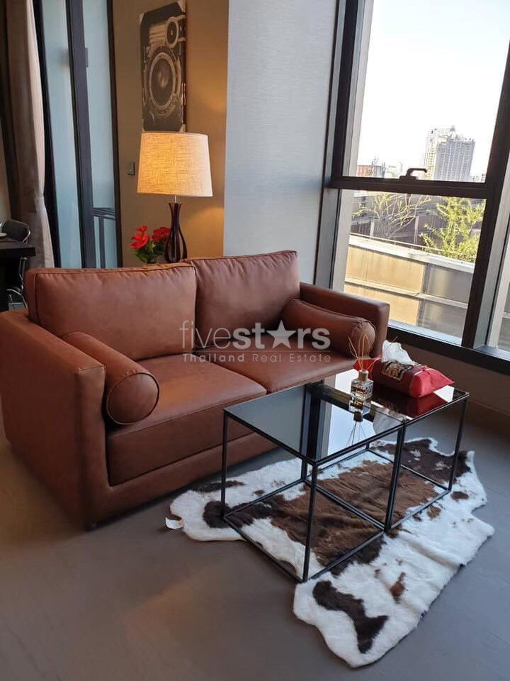 Luxury 1 bedroom condominium for rent in Asoke