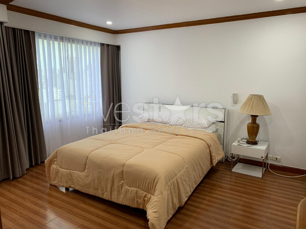 3 bedrooms condominium for rent close to BTS Asoke, photo 6