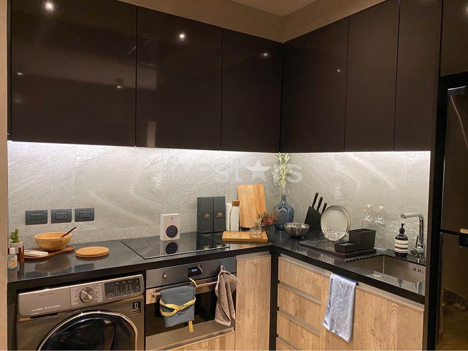 Modern 2 bedrooms condo for rent only 3 minutes walk to MRT Petchburi, photo 10