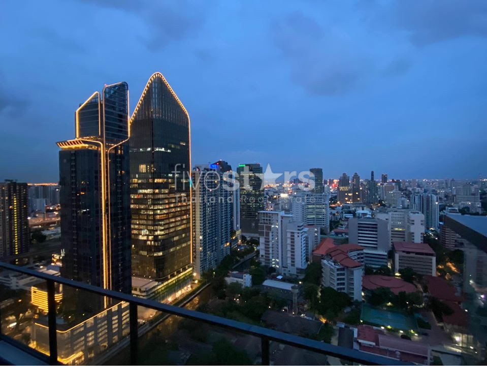 Modern 2 bedrooms condo for rent only 3 minutes walk to MRT Petchburi, photo 13