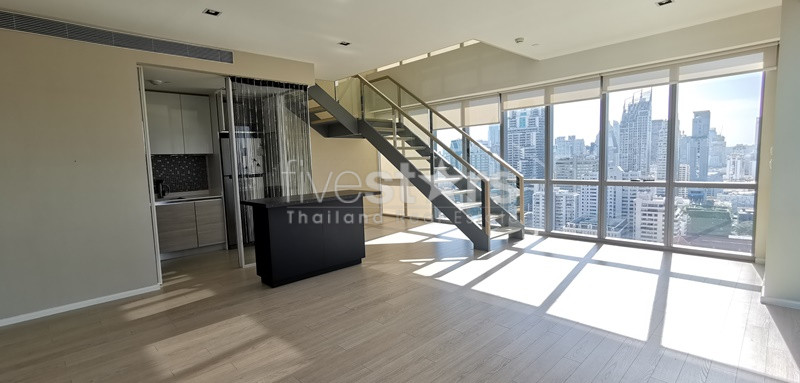 2 bedroom duplex open view condo for rent on Asoke, photo 2