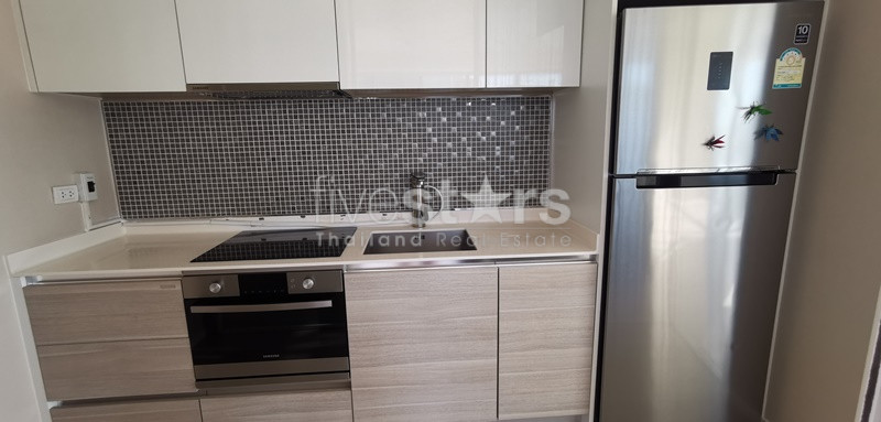 2 bedroom duplex open view condo for rent on Asoke, photo 14