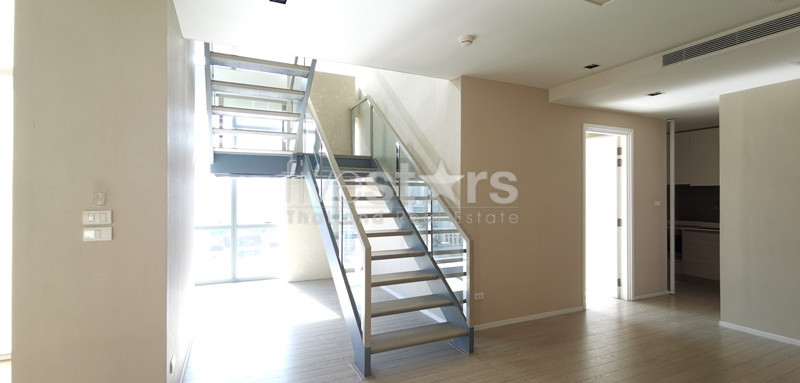 2 bedroom duplex open view condo for sale on Asoke, photo 3