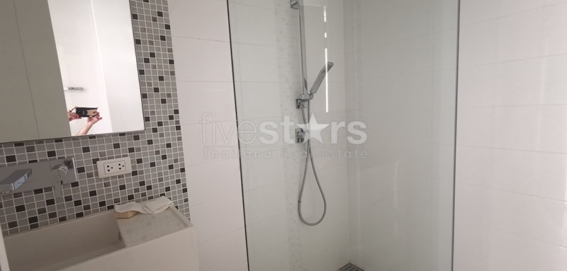2 bedroom duplex open view condo for rent on Asoke, photo 8