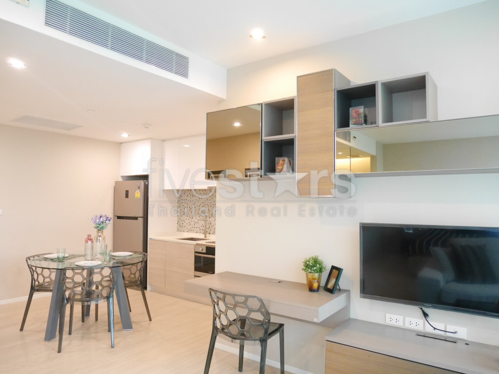 1 bedroom condo for sale in Asoke, photo 5