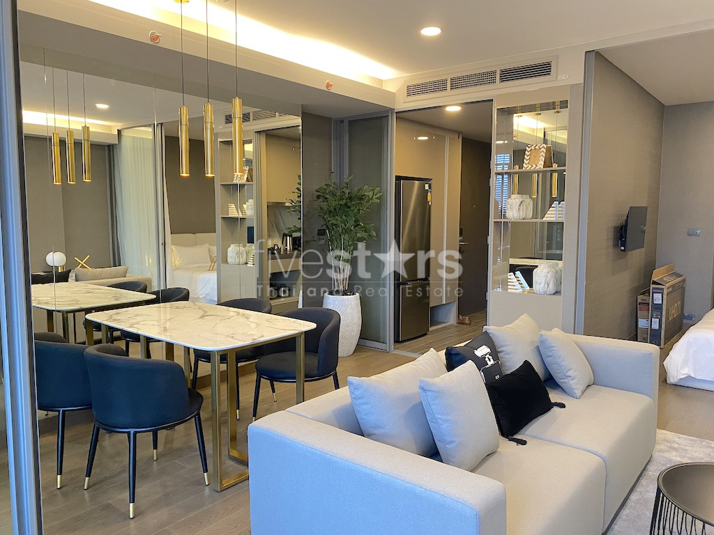 Appartement de standing avec 1 chambre à louer en face du parc Benjakitti, photo 3
