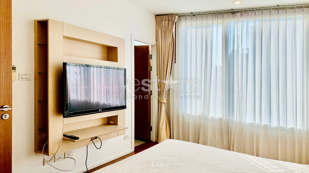 2 bedroom condo for rent on Asoke, photo 6