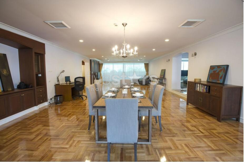 3 bedroom spacious condo for rent on Asoke to Phrom Phong, photo 2