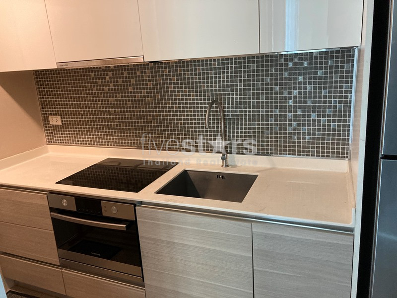 2 bedroom duplex open view condo for rent on Asoke, photo 3