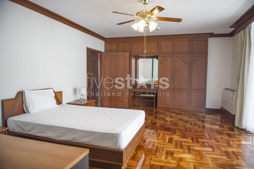 4 bedroom spacious condo for rent on Asoke to Phrom Phong, photo 13