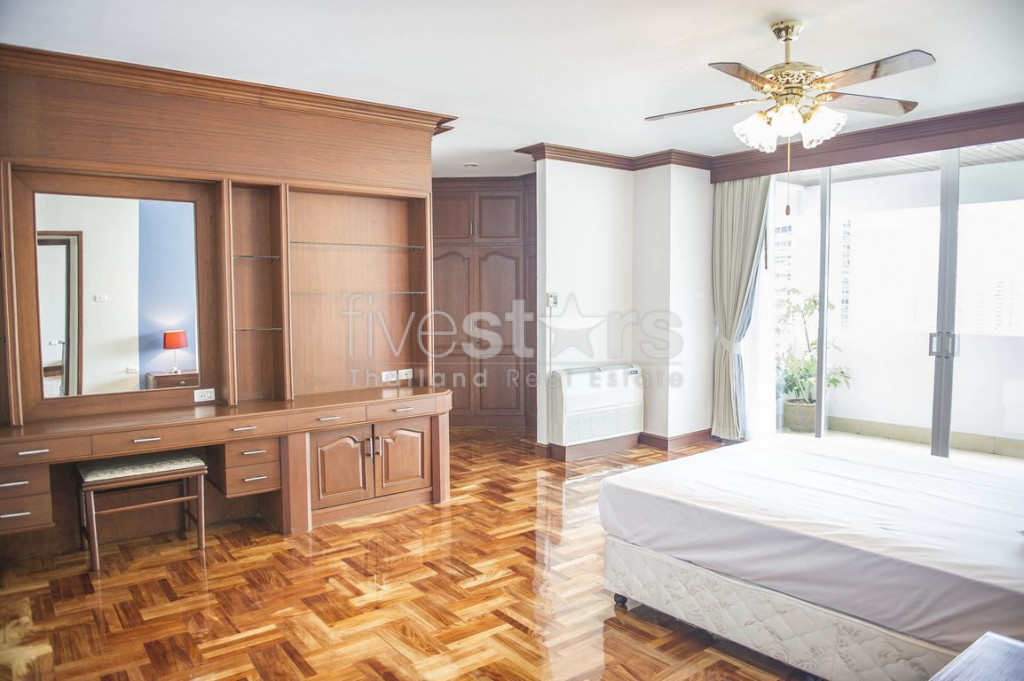 4 bedroom spacious condo for rent on Asoke to Phrom Phong, photo 15