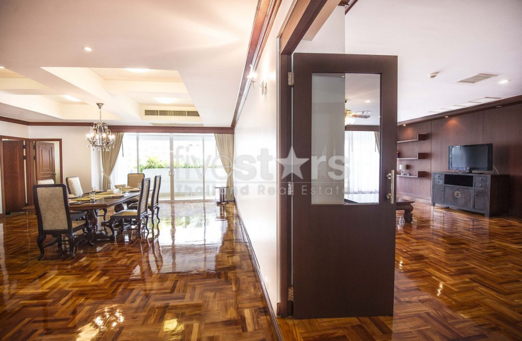 4 bedroom spacious condo for rent on Asoke to Phrom Phong, photo 12