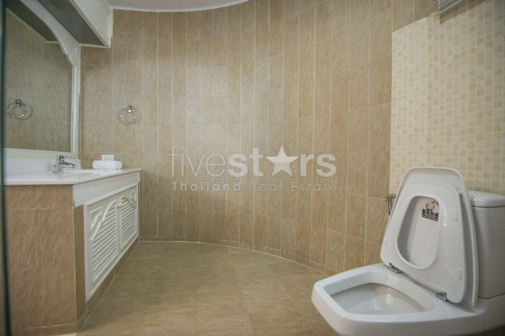 4 bedroom spacious condo for rent on Asoke to Phrom Phong, photo 18