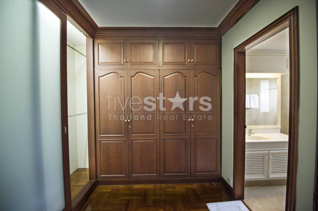 4 bedroom spacious condo for rent on Asoke to Phrom Phong, photo 11