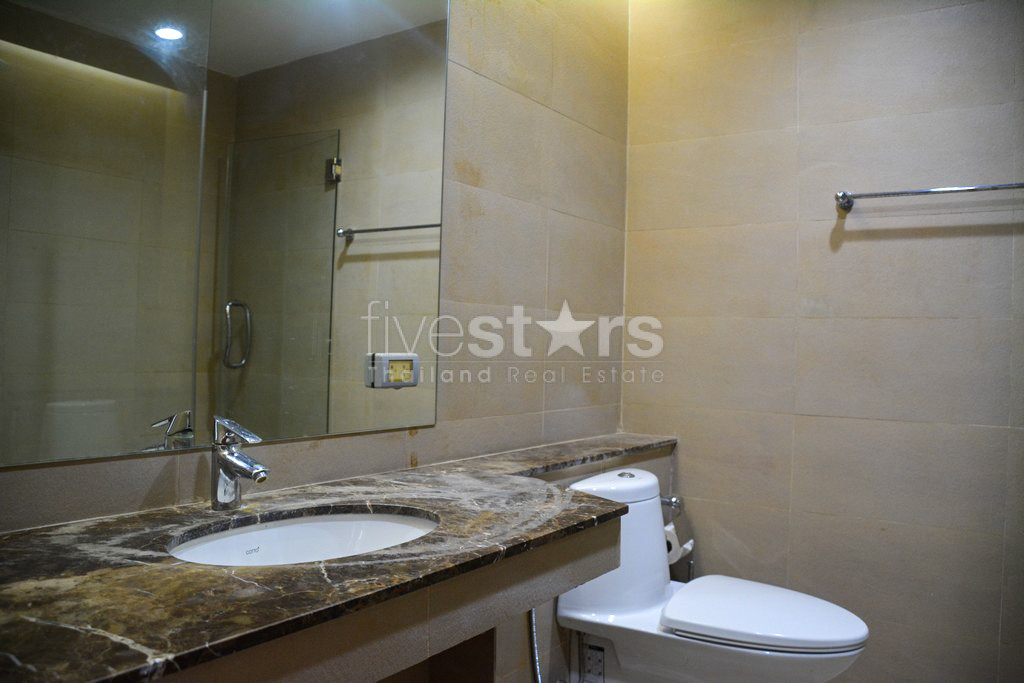 Grand appartement 4 chambres à seulement 500m de BTS Nana!, photo 17