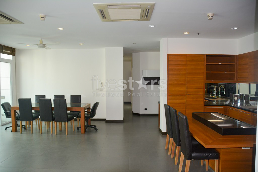 Grand appartement 4 chambres à seulement 500m de BTS Nana!, photo 5