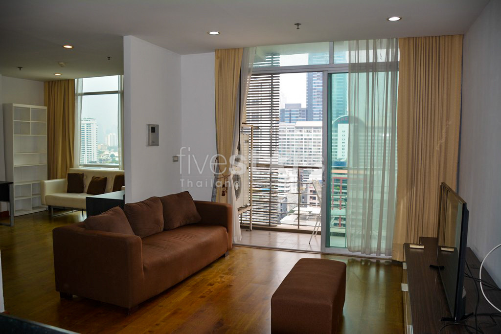 Duplex 2 chambres haut en étage proche BTS Asoke, photo 4