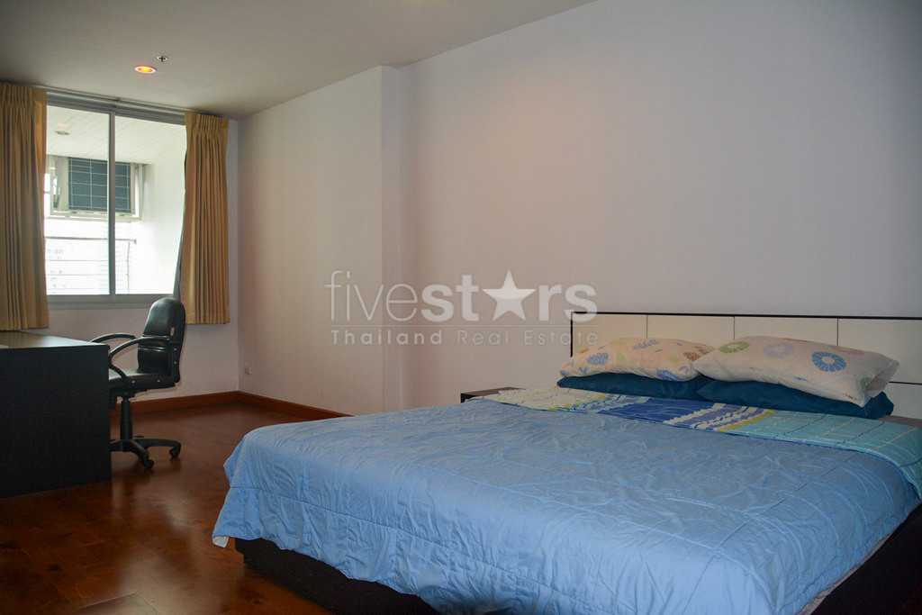 Duplex 2 chambres haut en étage proche BTS Asoke, photo 11