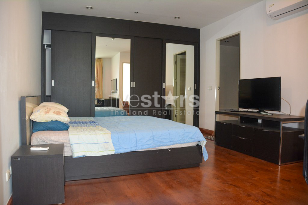 Duplex 2 chambres haut en étage proche BTS Asoke, photo 10