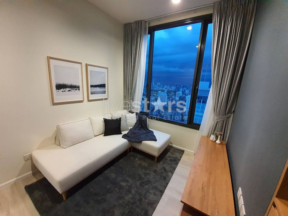 2 bedrooms condo for sale near BTS Asoke, photo 2