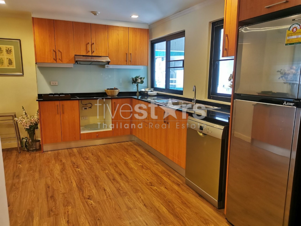 Appartement de 2 chambres spacieux à vendre proche BTS Asoke, photo 6