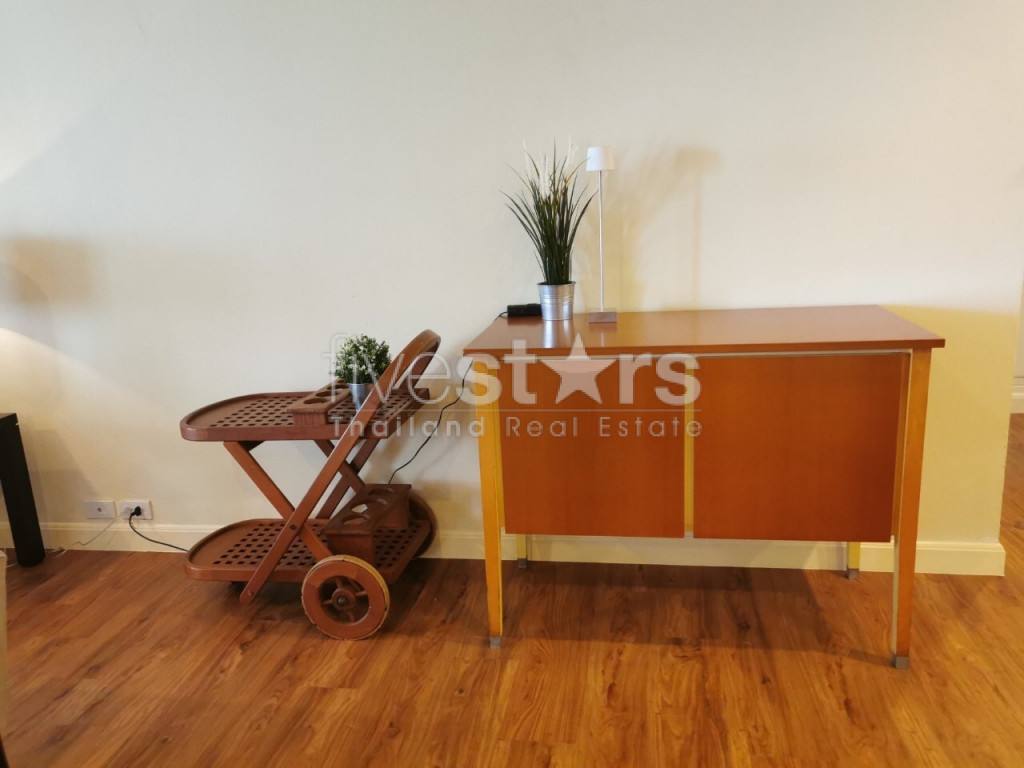 Appartement de 2 chambres spacieux à vendre proche BTS Asoke, photo 5